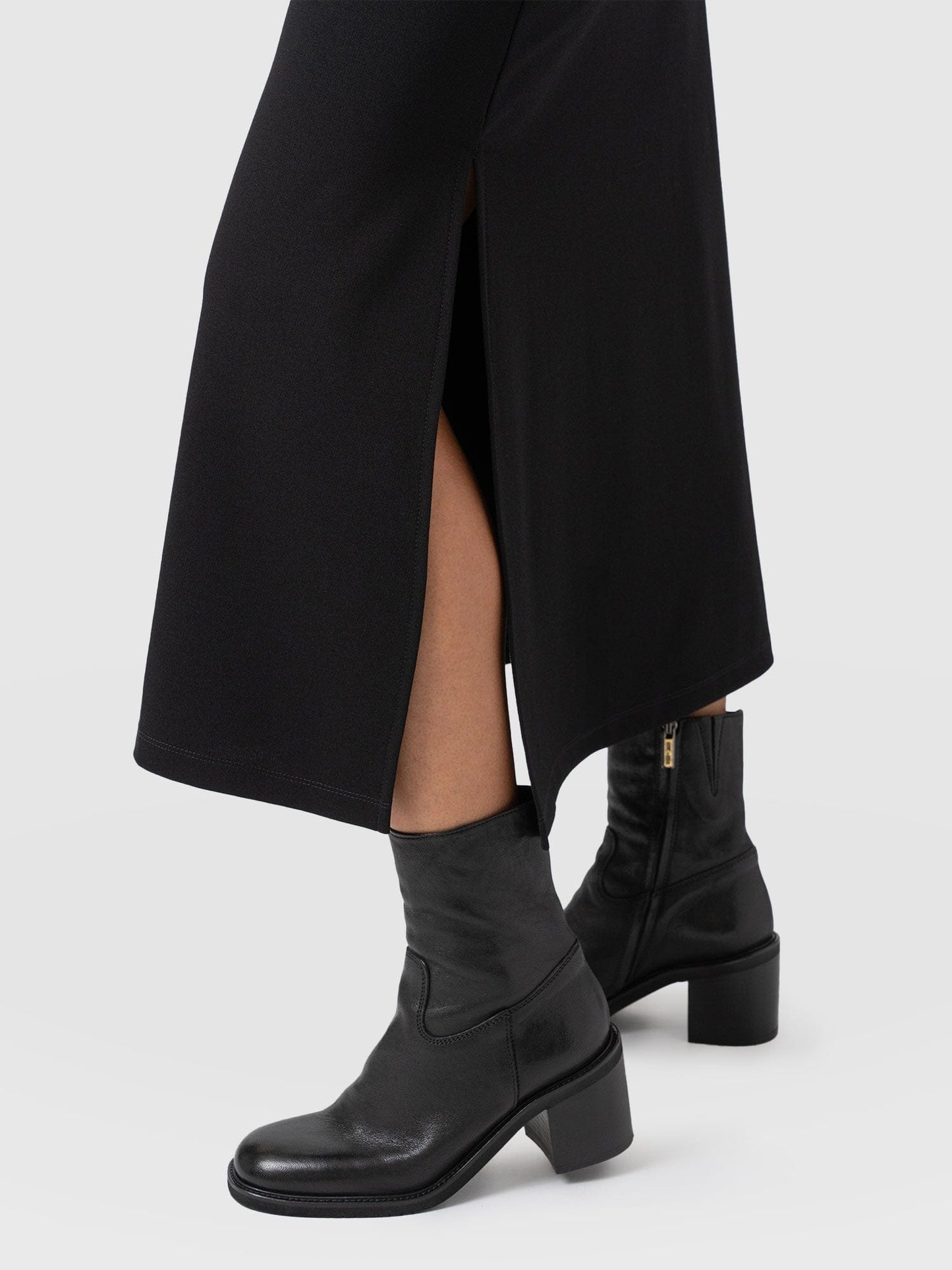 Rowan Dress - Black - Molten